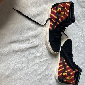 Gryffindor vans